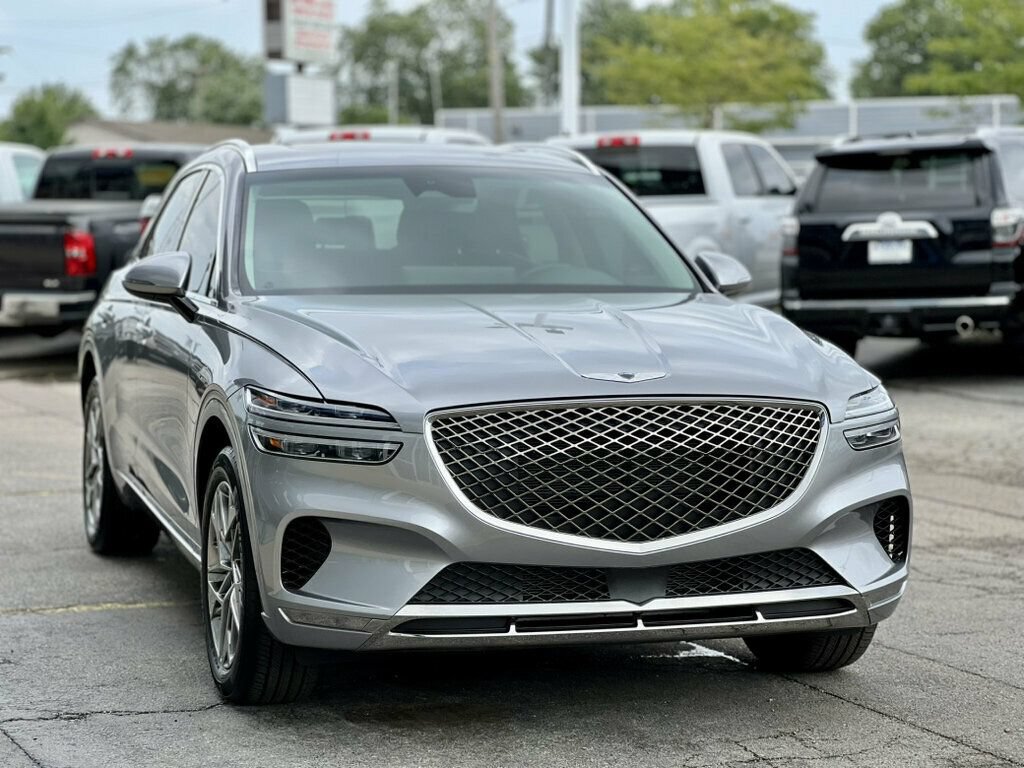 Used 2025 Genesis GV70 2.5T w/ Select Package AWD/4WD image 38
