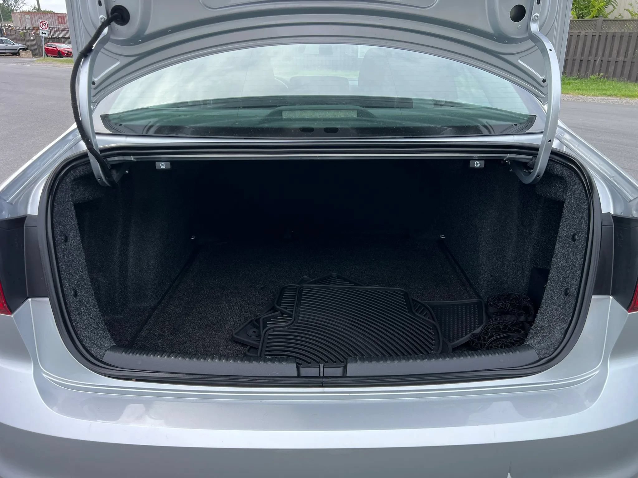 Used 2015 Volkswagen Jetta TDI S FWD image 40