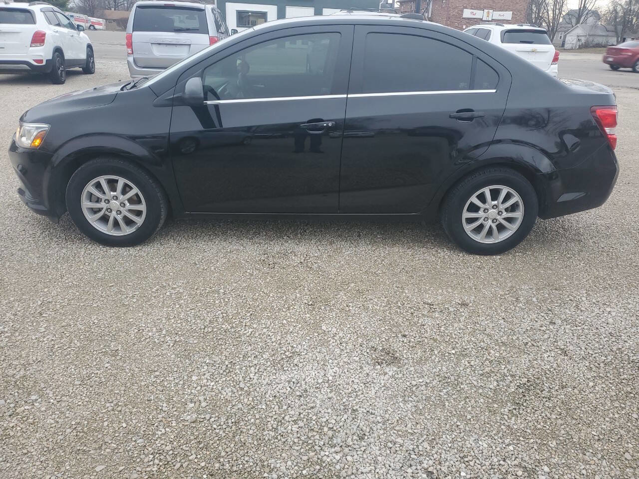 Used 2020 Chevrolet Sonic LT w/ Convenience Package image 1