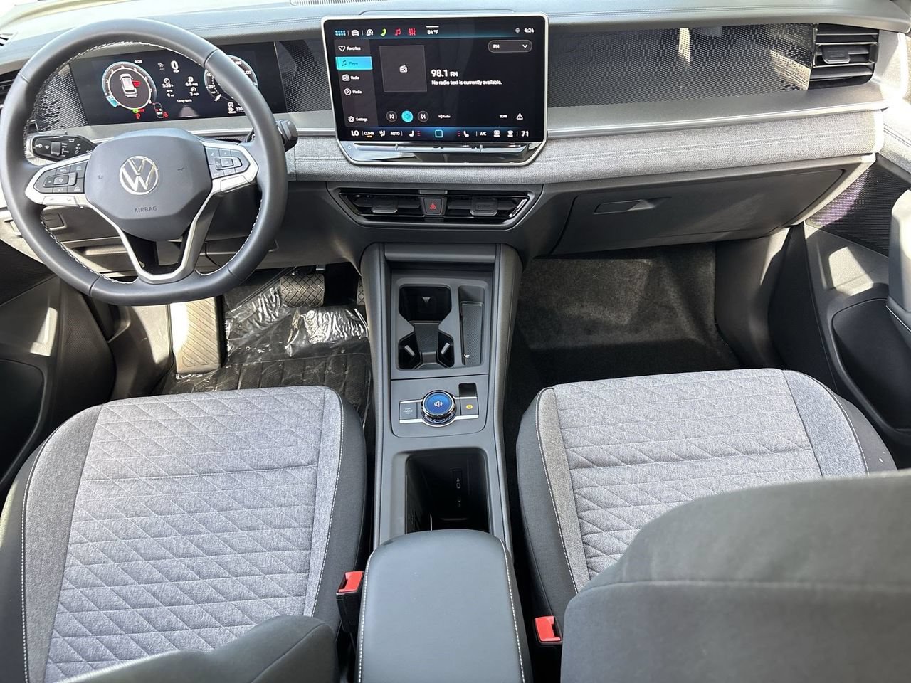New 2026 Volkswagen Tiguan S AWD/4WD image 11