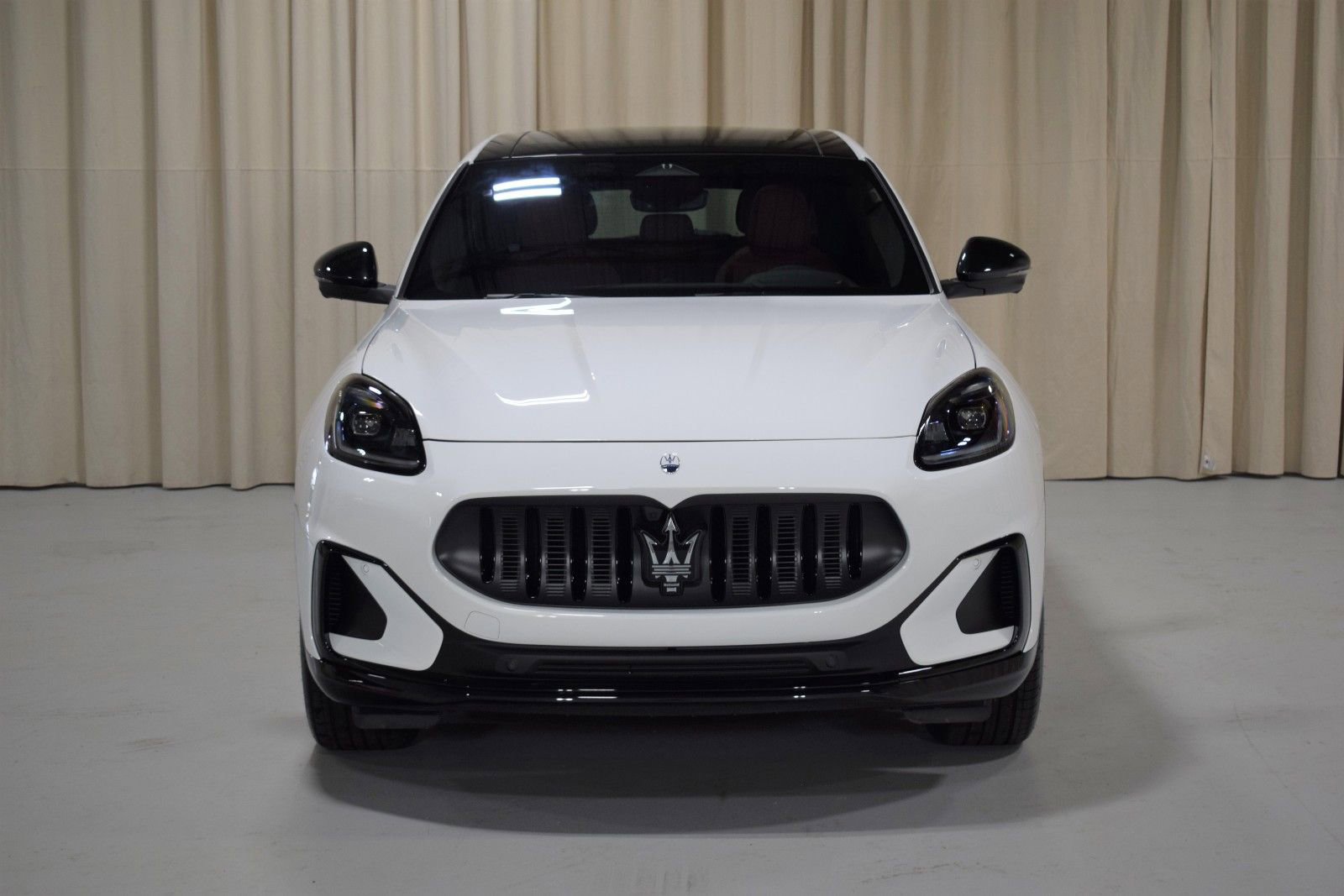New 2025 Maserati Grecale Folgore AWD/4WD image 9