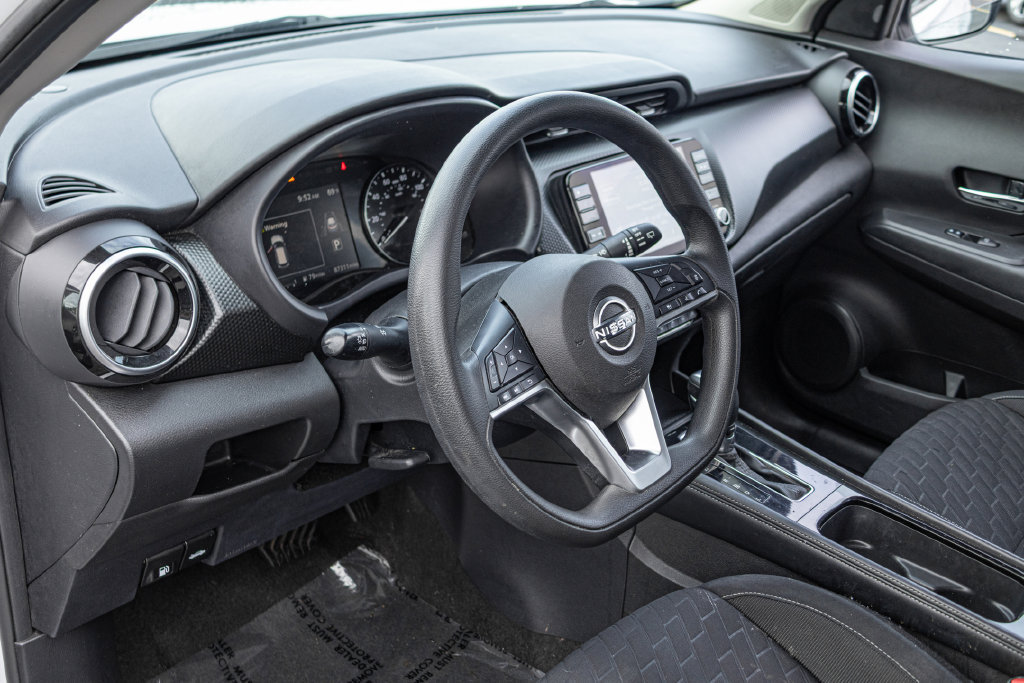 Used 2022 Nissan Kicks SV FWD image 15