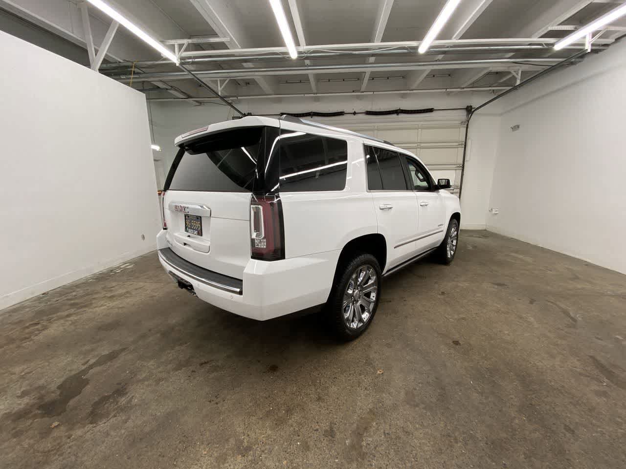 Used 2016 GMC Yukon Denali w/ Open Road Package AWD/4WD image 6
