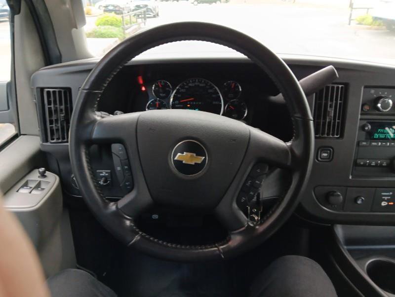 Used 2020 Chevrolet Express 3500 w/ Driver Convenience Package image 29