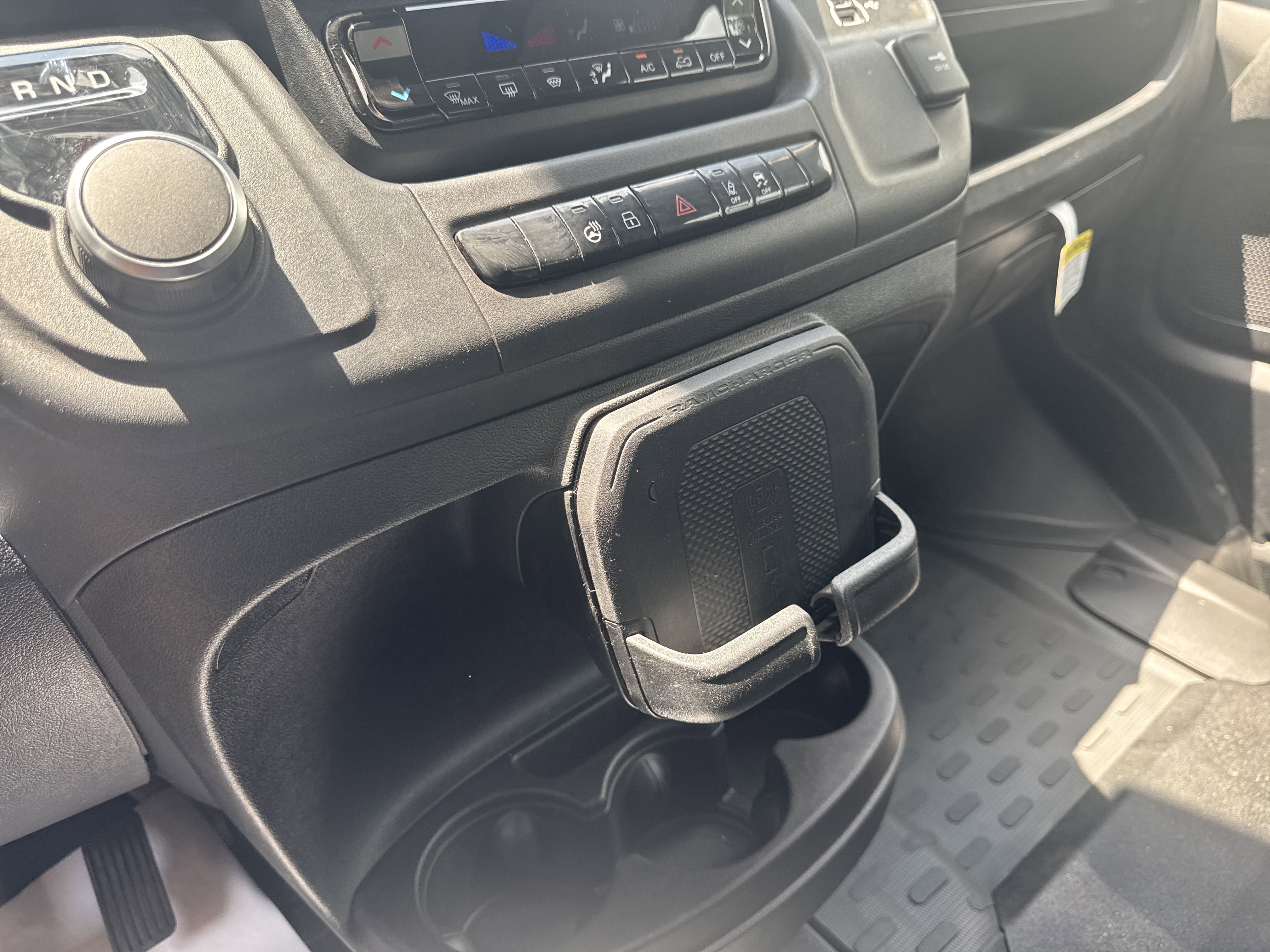 Used 2024 RAM ProMaster 3500 w/ Delivery Van Package image 21