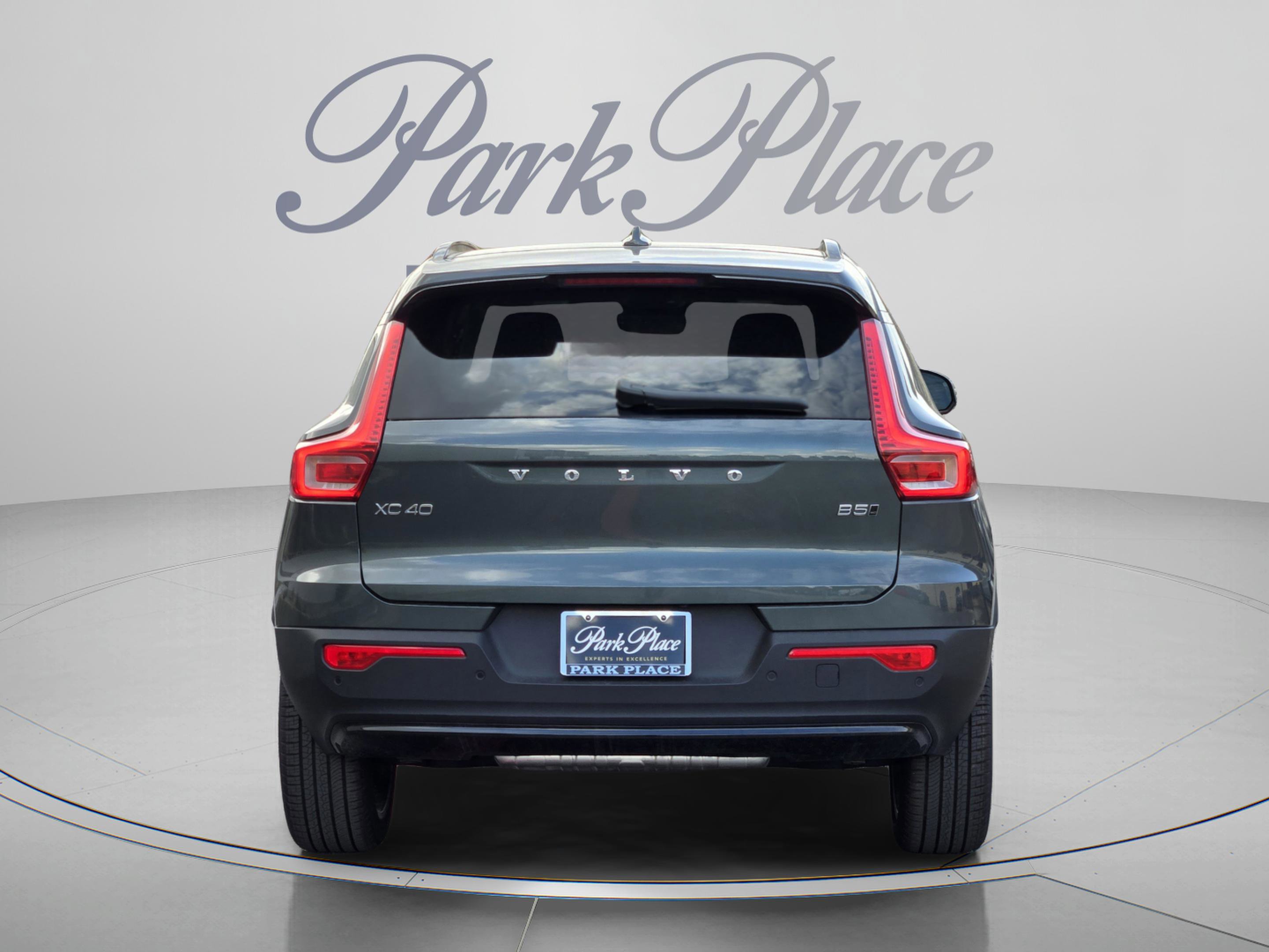 New 2026 Volvo XC40 B5 Ultra w/ Protection Package Premier AWD/4WD image 4