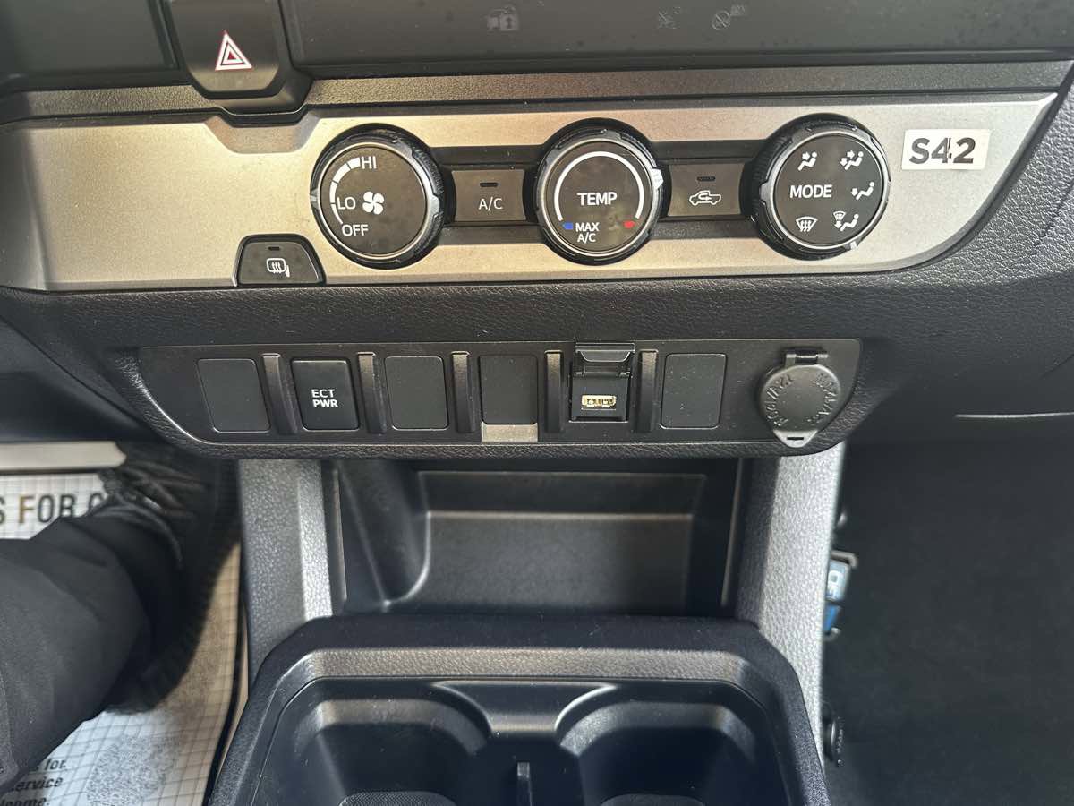 Used 2023 Toyota Tacoma SR RWD image 26