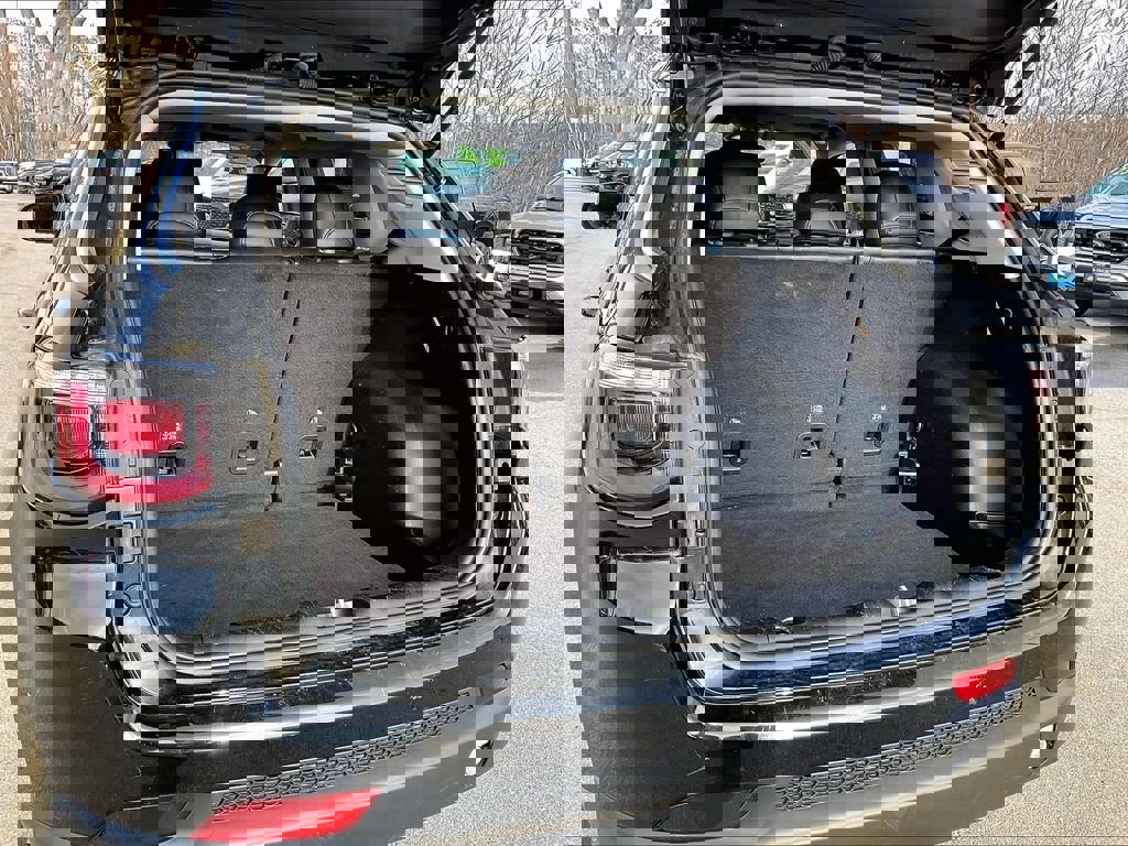 Used 2022 Jeep Compass Limited AWD/4WD image 34