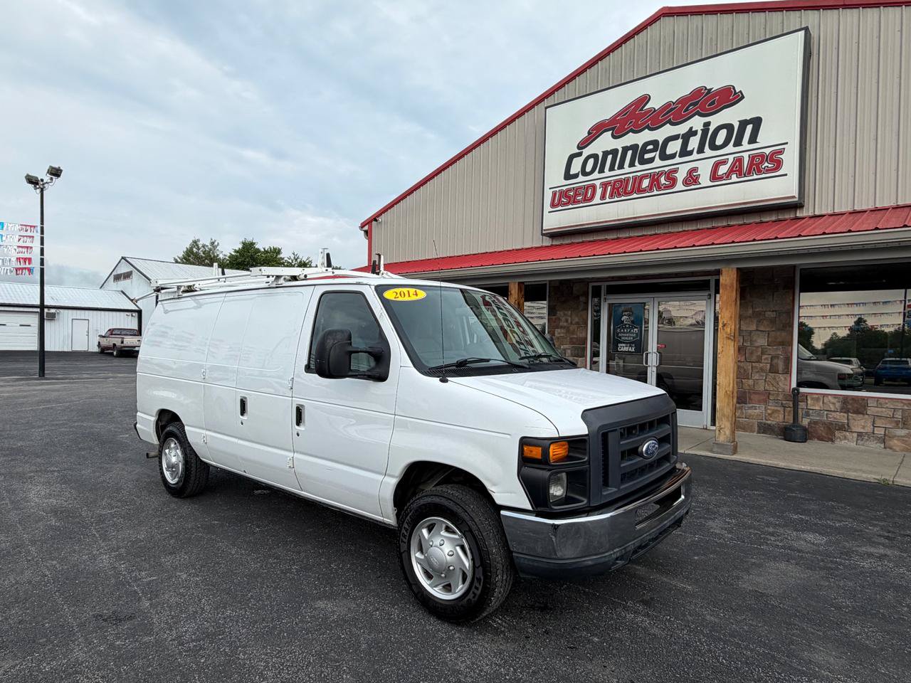 Used 2014 Ford E-150 and Econoline 150 RWD image 1