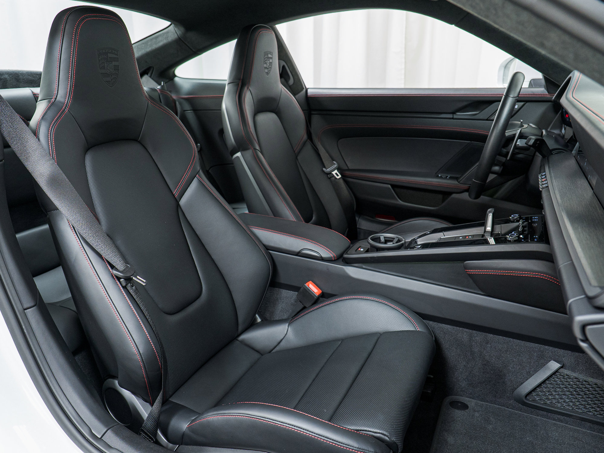 Certified 2024 Porsche 911 Carrera GTS image 30