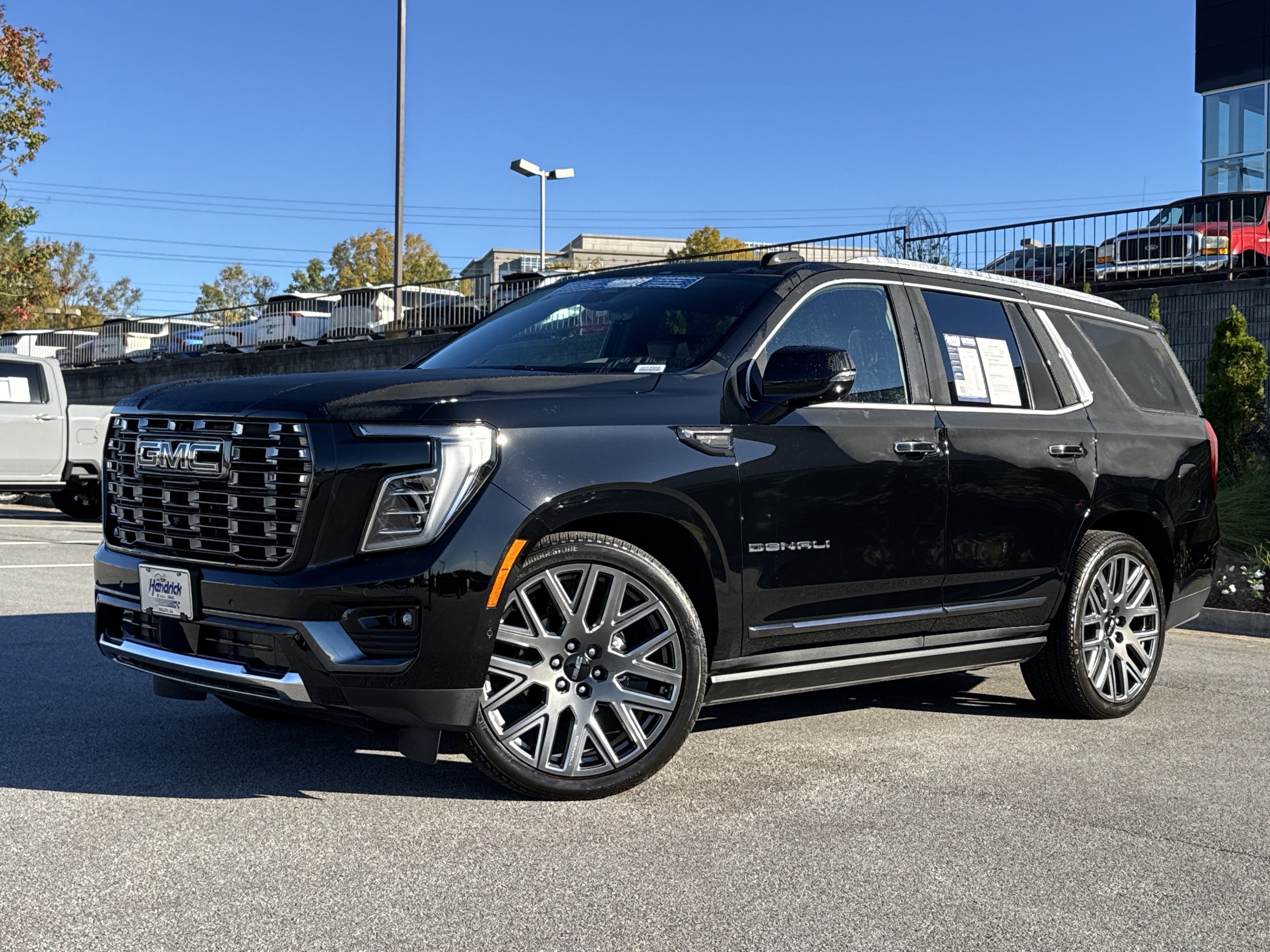 Used 2026 GMC Yukon Denali Ultimate AWD/4WD image 5