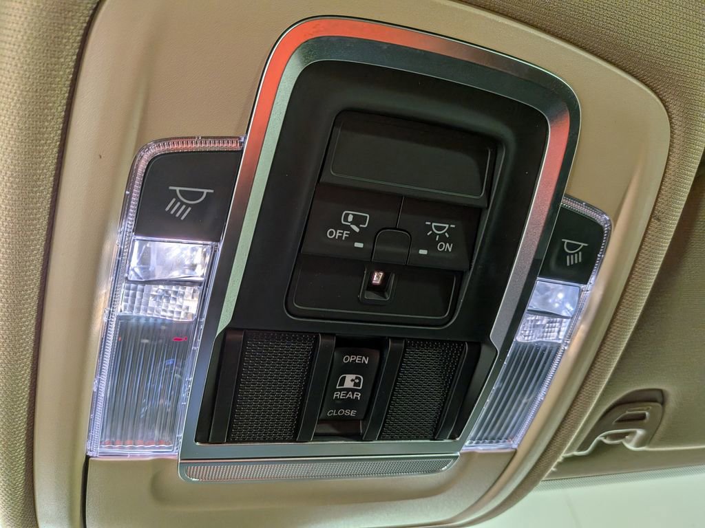 Certified 2021 RAM 2500 Laramie w/ Body Color Bumper Group image 30