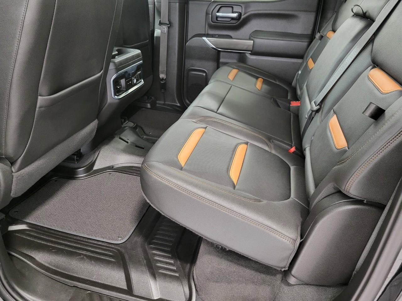 Used 2022 GMC Sierra 1500 AT4 w/ Driver Alert Package II image 22