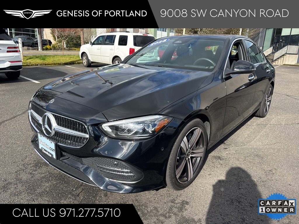Used 2025 Mercedes-Benz C 300 4MATIC Sedan image 3