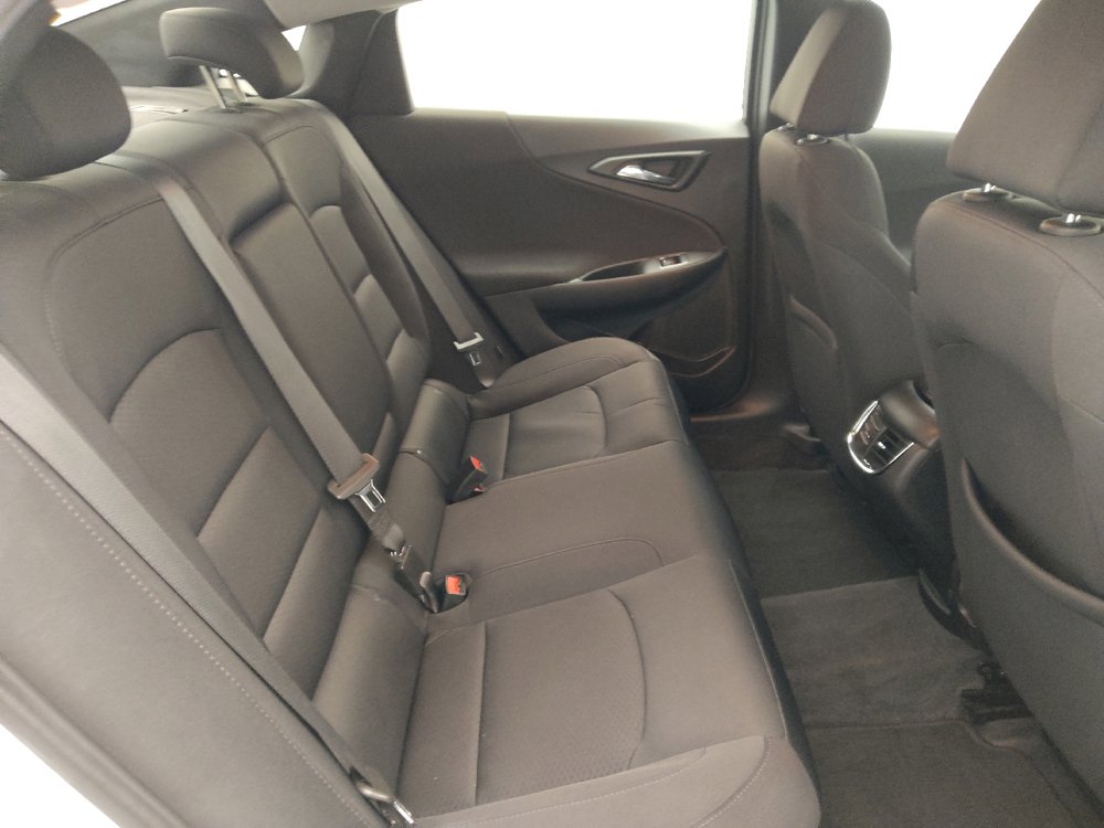 Used 2019 Chevrolet Malibu LT FWD image 19