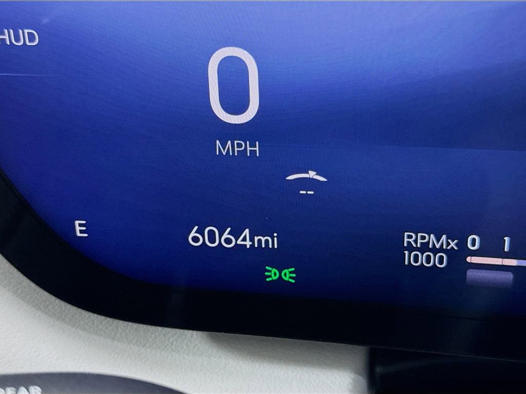 Used 2025 Buick Enclave Avenir w/ Super Cruise Package image 12