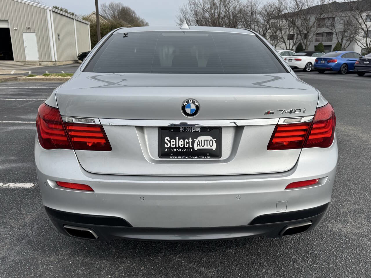 Used 2015 BMW 740i 740i 4dr Sedan w/ Executive Package RWD image 4