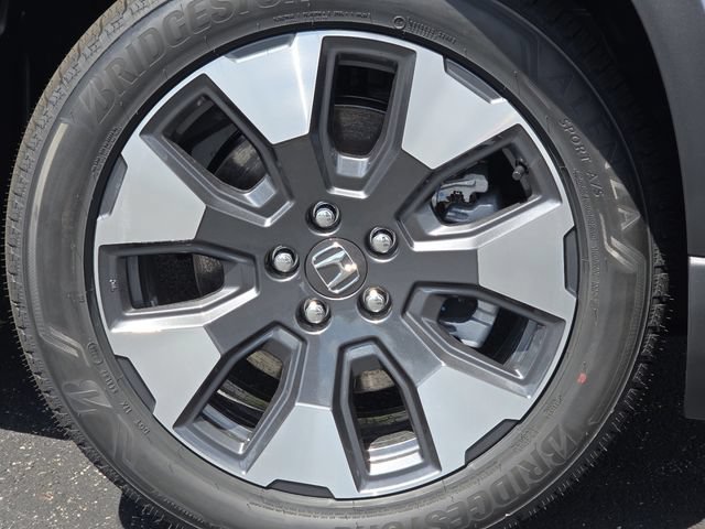 New 2026 Honda Pilot Touring image 4