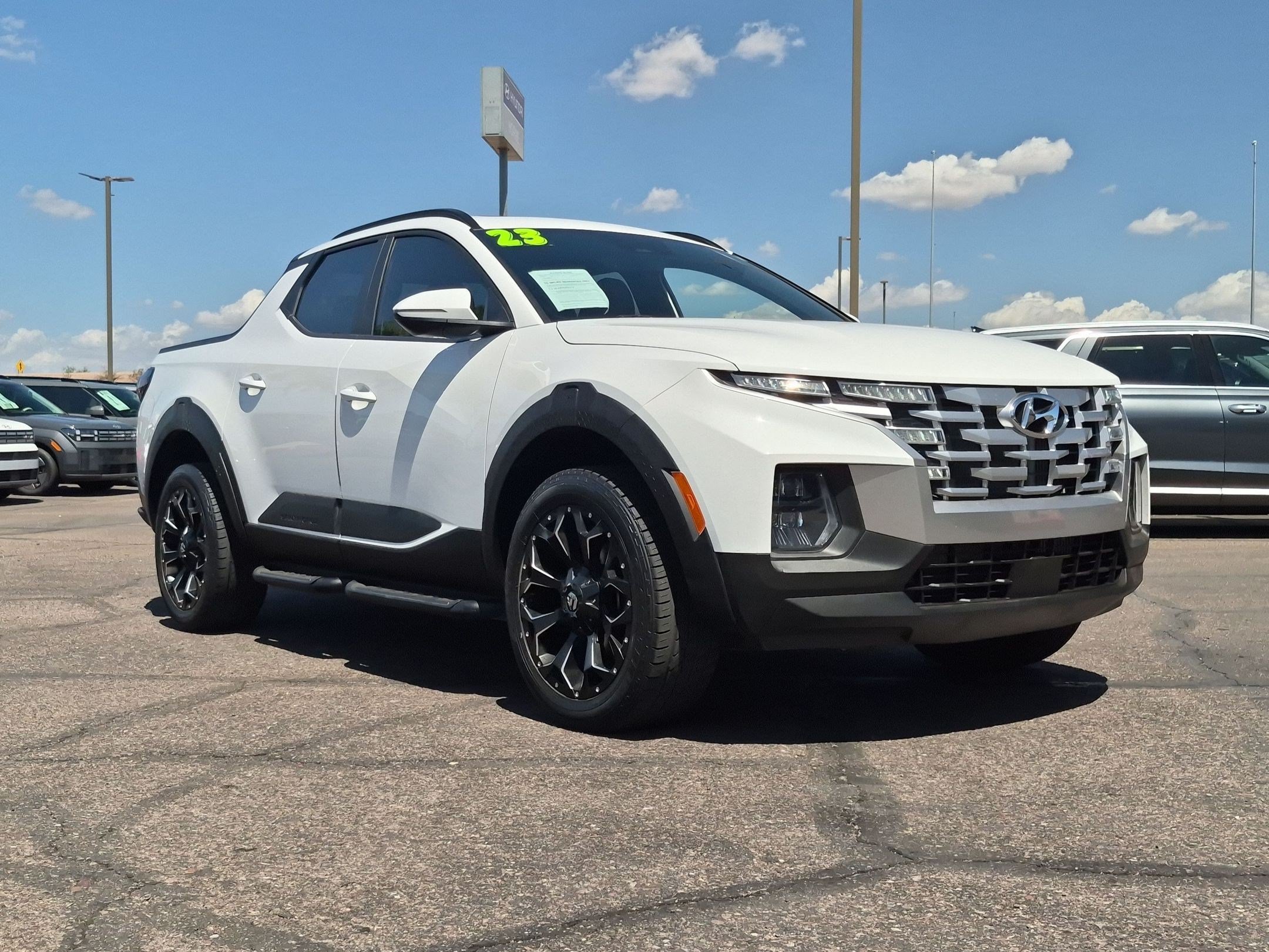 Used 2023 Hyundai Santa Cruz SEL Premium AWD/4WD image 3