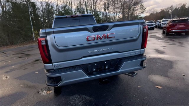 New 2026 GMC Sierra 3500 Denali w/ Technology Package image 8