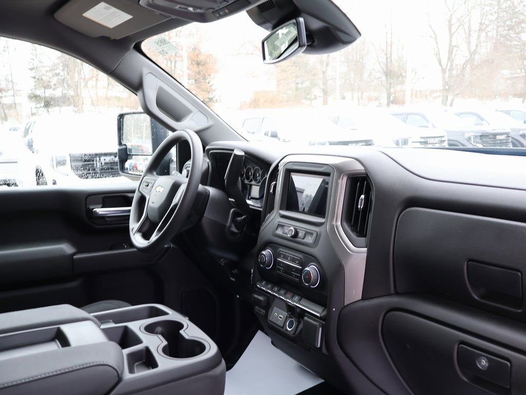 New 2026 Chevrolet Silverado 3500 W/T image 39