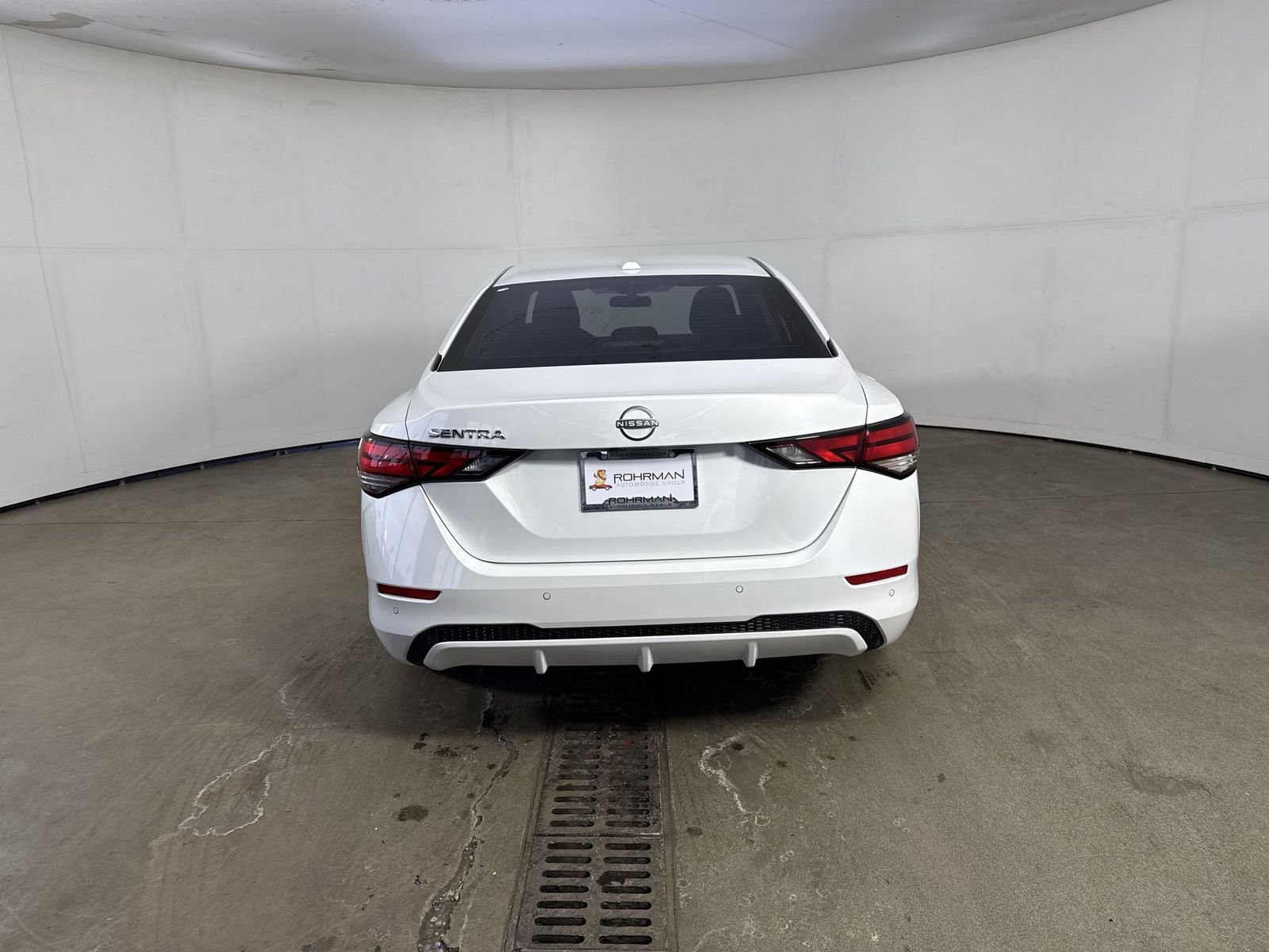 Certified 2025 Nissan Sentra SV image 33