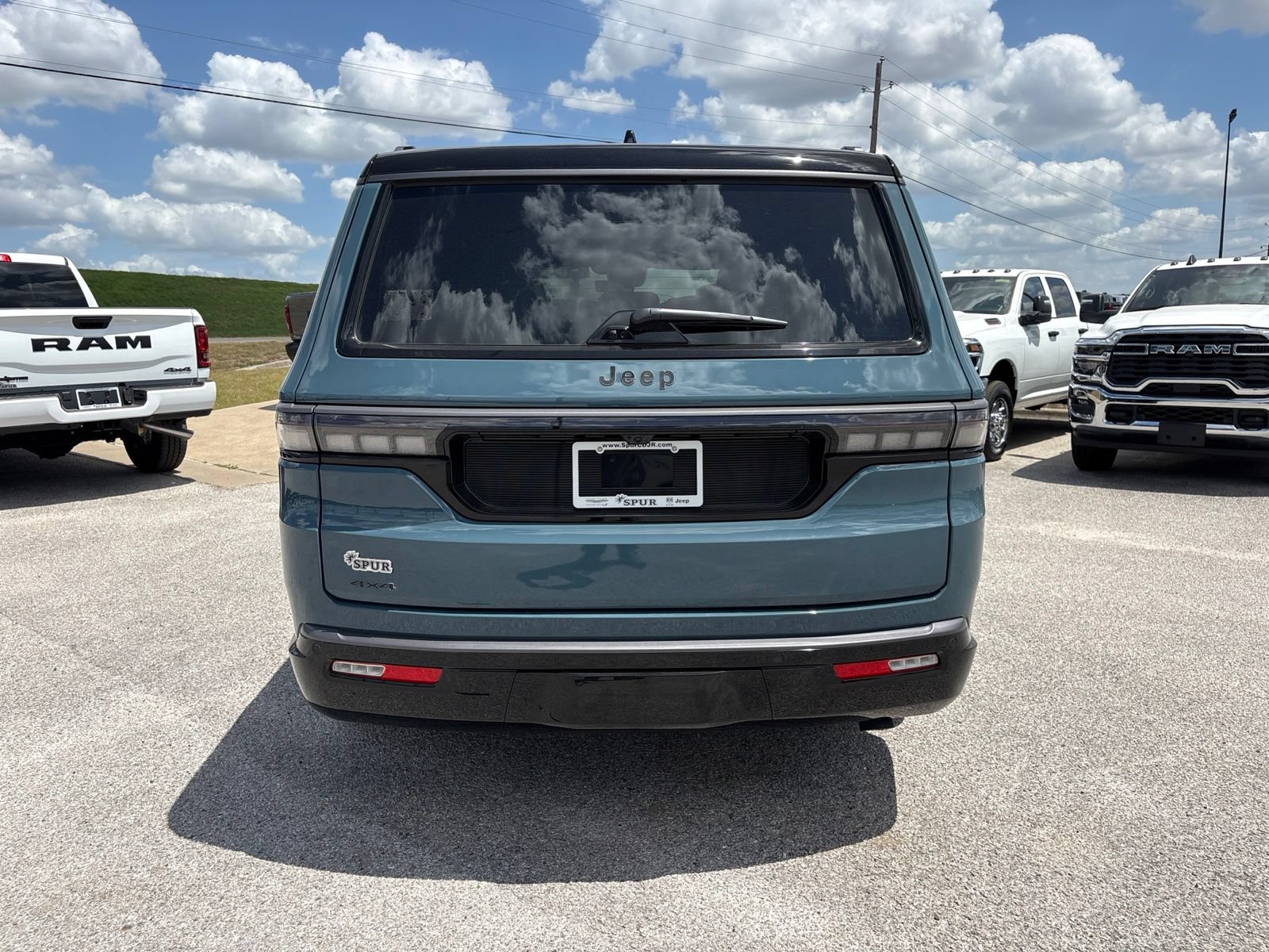 New 2026 Jeep Grand Wagoneer Summit w/ Rear Seat Video Group I AWD/4WD image 5