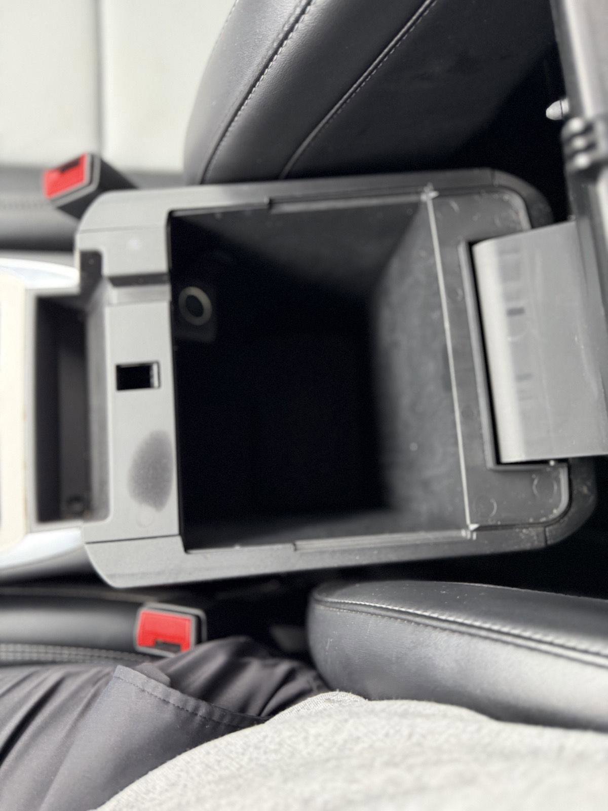 Used 2023 Ford Explorer XLT w/ Equipment Group 202A image 18