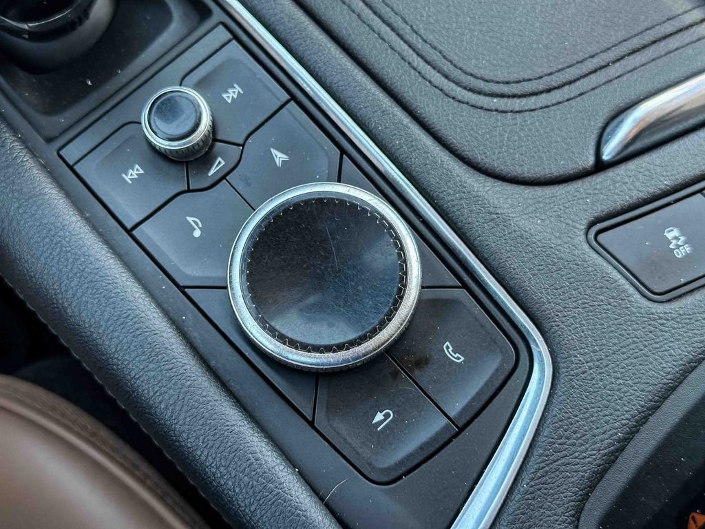 Used 2020 Cadillac XT6 Premium Luxury w/ Platinum Package FWD image 36