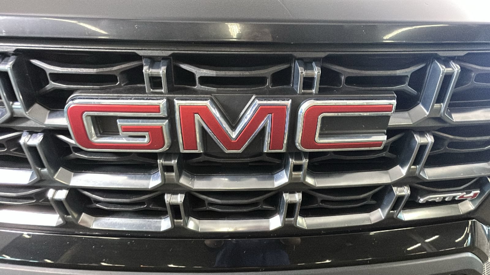 Used 2023 GMC Canyon AT4 AWD/4WD image 9