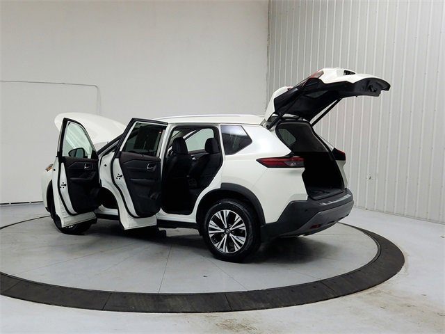 Used 2021 Nissan Rogue SV w/ Premium Package image 13