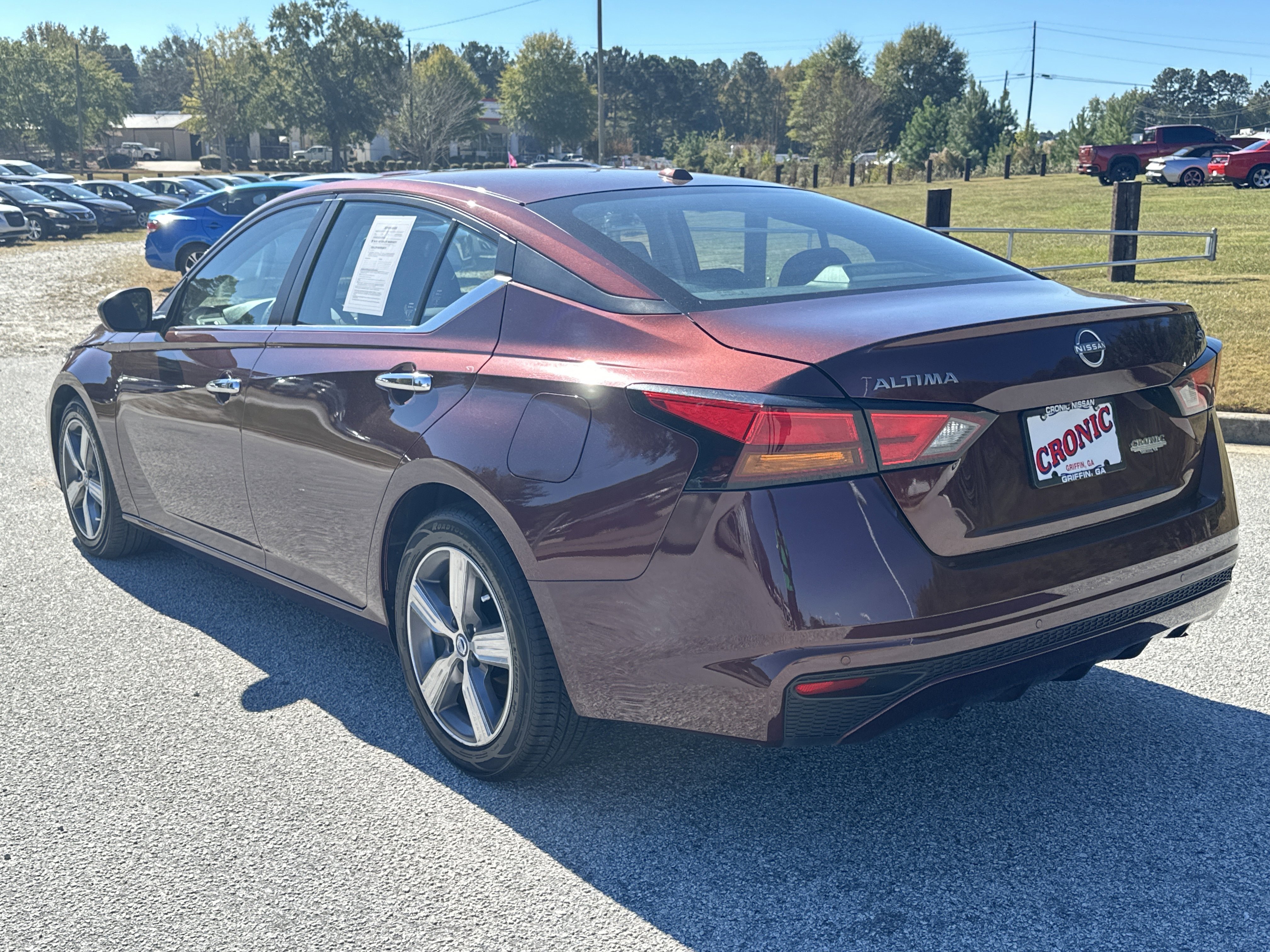 Used 2024 Nissan Altima 2.5 SV image 7