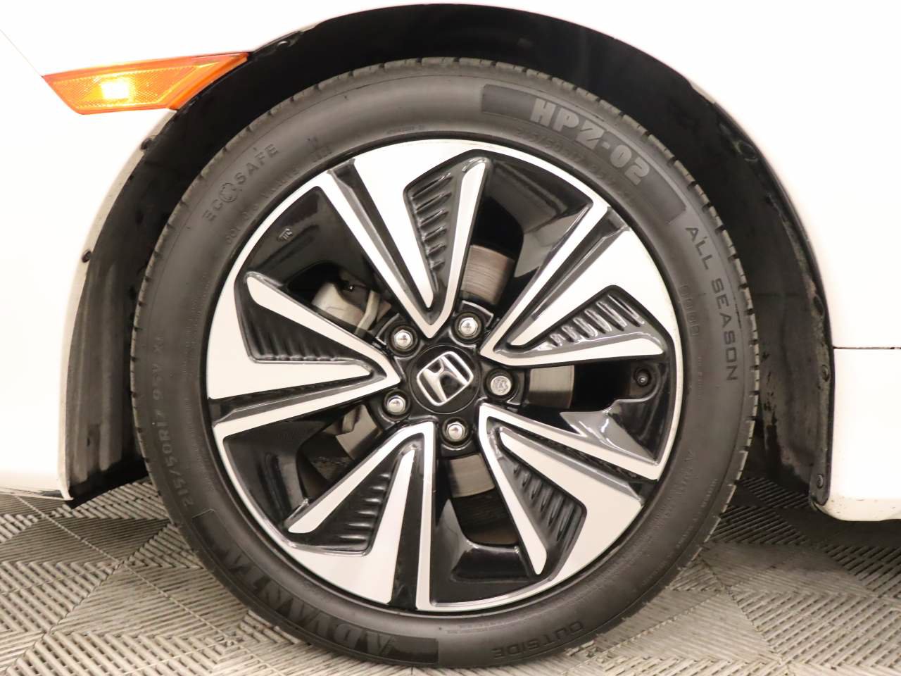 Used 2018 Honda Civic EX-T image 6