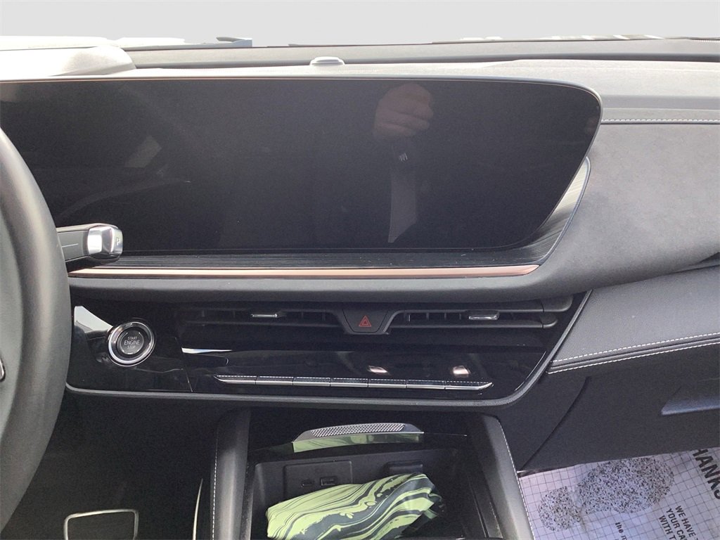 Used 2025 Buick Envision Sport Touring image 16