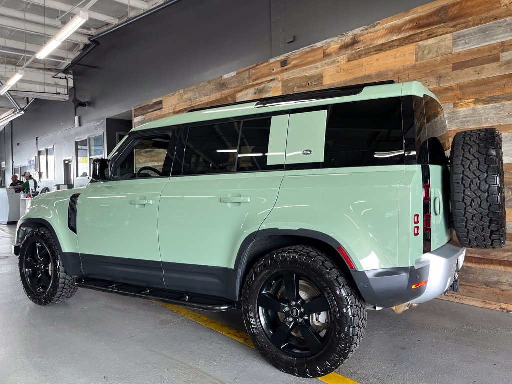 Used 2023 Land Rover Defender 110 75th Limited Edition AWD/4WD image 35