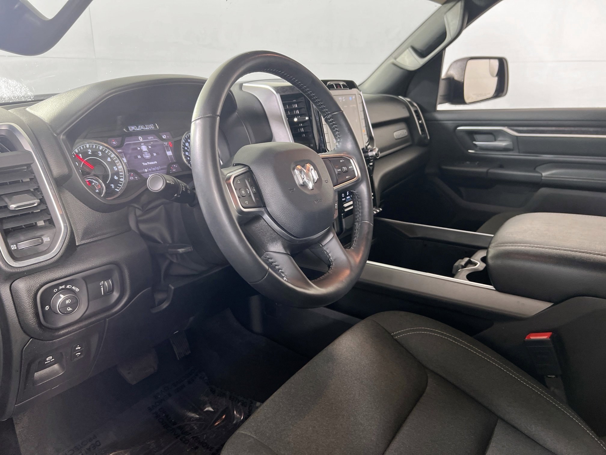 Used 2024 RAM 1500 Big Horn image 9