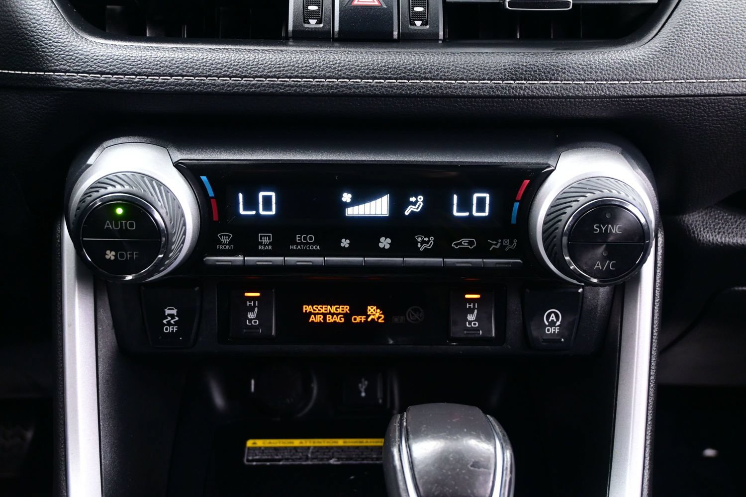 Used 2020 Toyota RAV4 XLE Premium FWD image 20