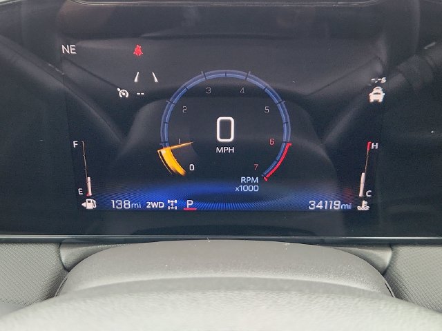 Used 2025 Chevrolet TrailBlazer LT AWD/4WD image 36