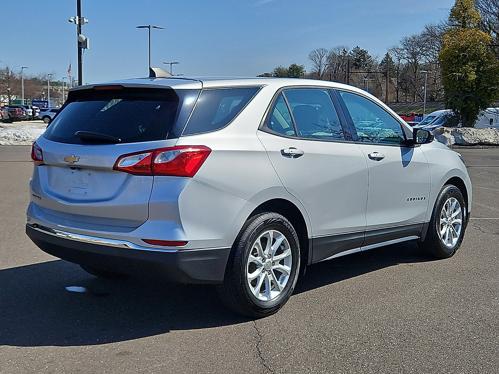 Used 2018 Chevrolet Equinox LS image 6