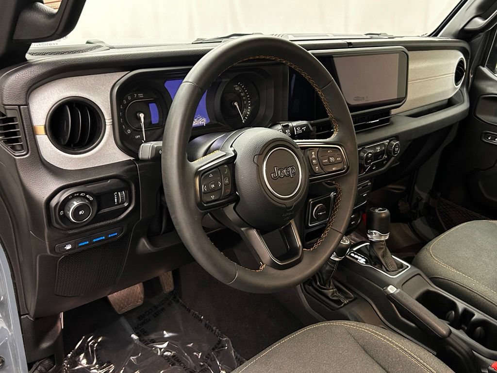 Certified 2024 Jeep Wrangler Unlimited AWD/4WD image 10