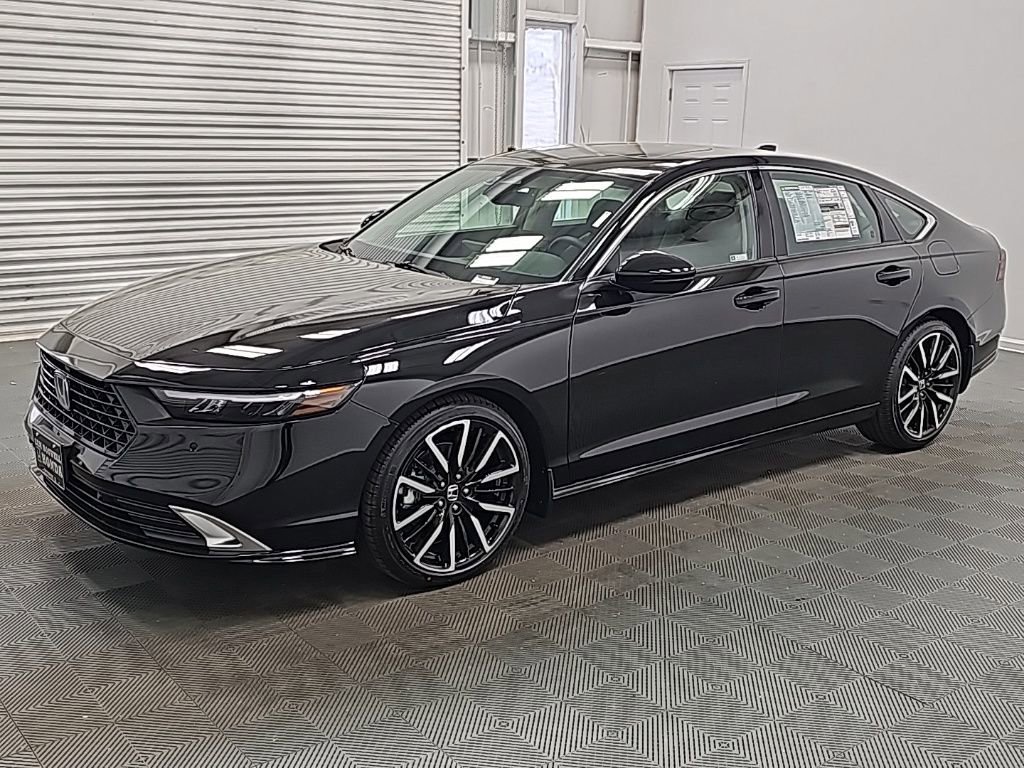 New 2026 Honda Accord Touring image 4