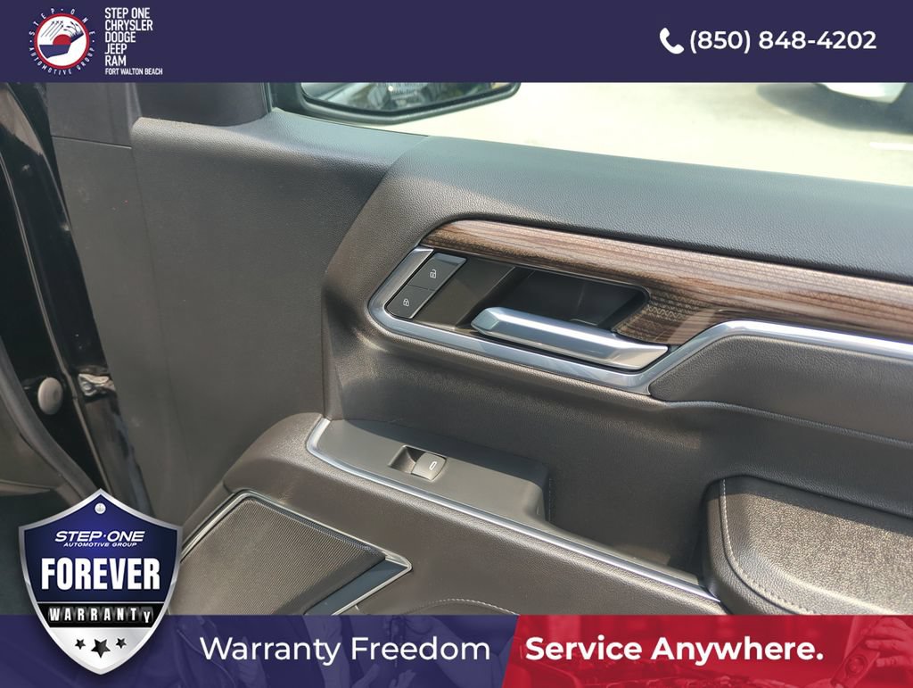 Used 2023 Chevrolet Silverado 1500 LT AWD/4WD image 31