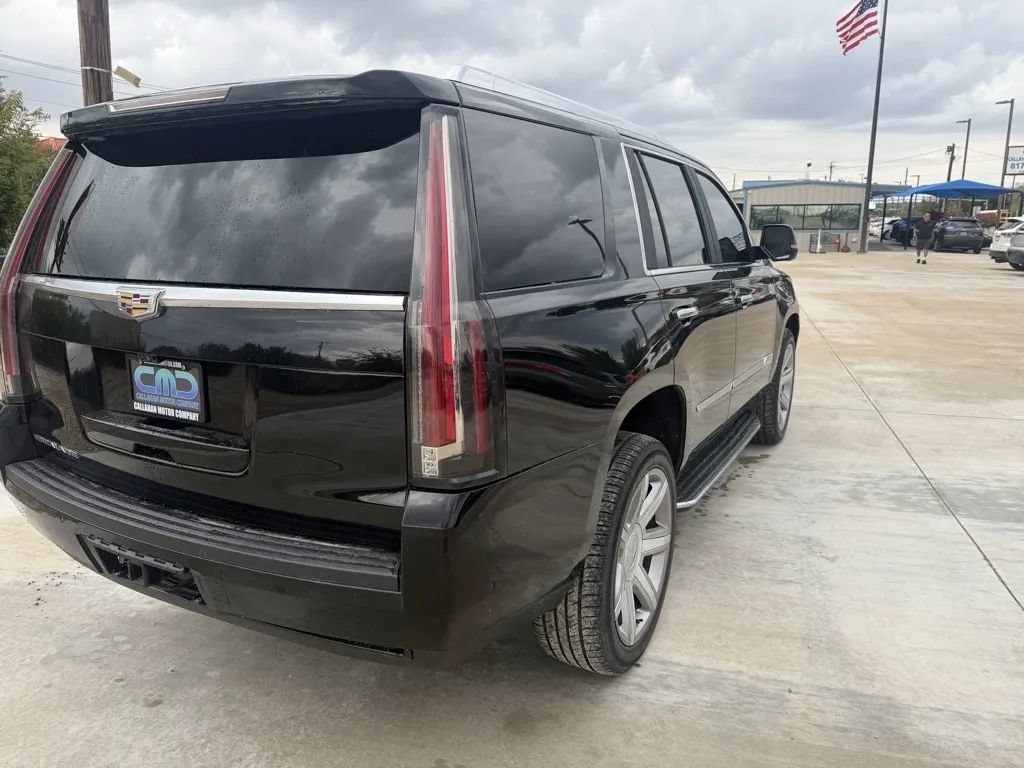 Used 2018 Cadillac Escalade Luxury RWD image 7