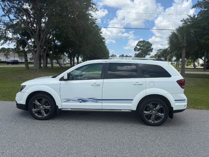 Used 2015 Dodge Journey Crossroad w/ Flexible Seating Group FWD image 3