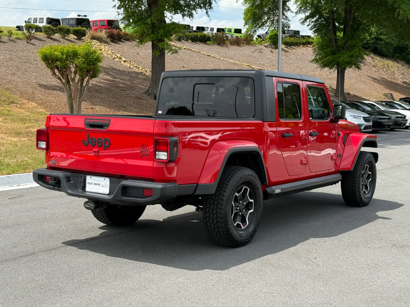 Used 2021 Jeep Gladiator Sport AWD/4WD image 5