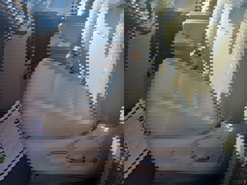 Used 2020 Toyota Sienna L image 18