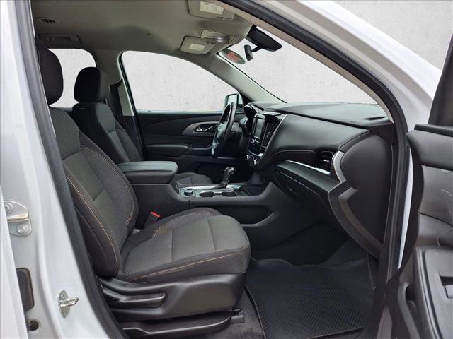 Used 2018 Chevrolet Traverse LT FWD image 18