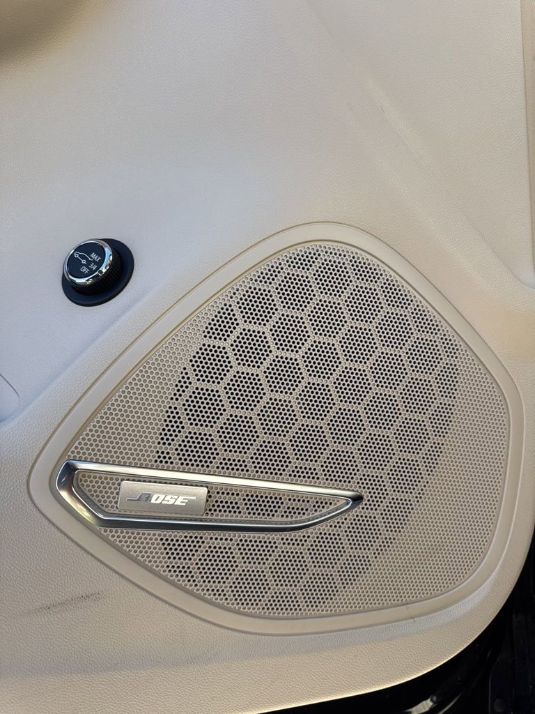 Used 2023 Buick Envision Avenir image 13