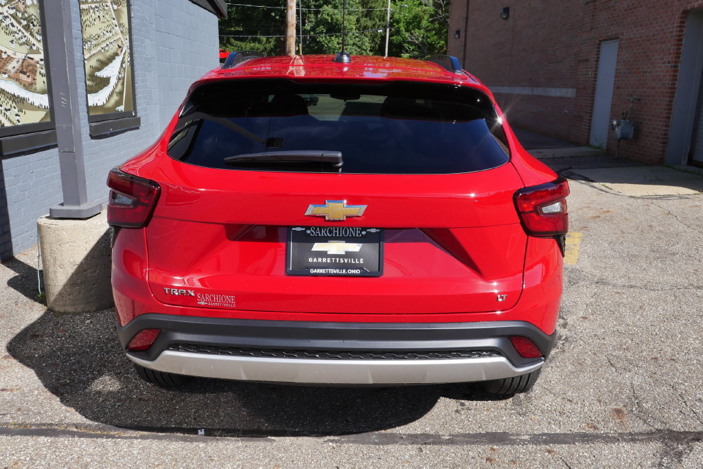 New 2026 Chevrolet Trax LT w/ LT Convenience Package FWD image 29