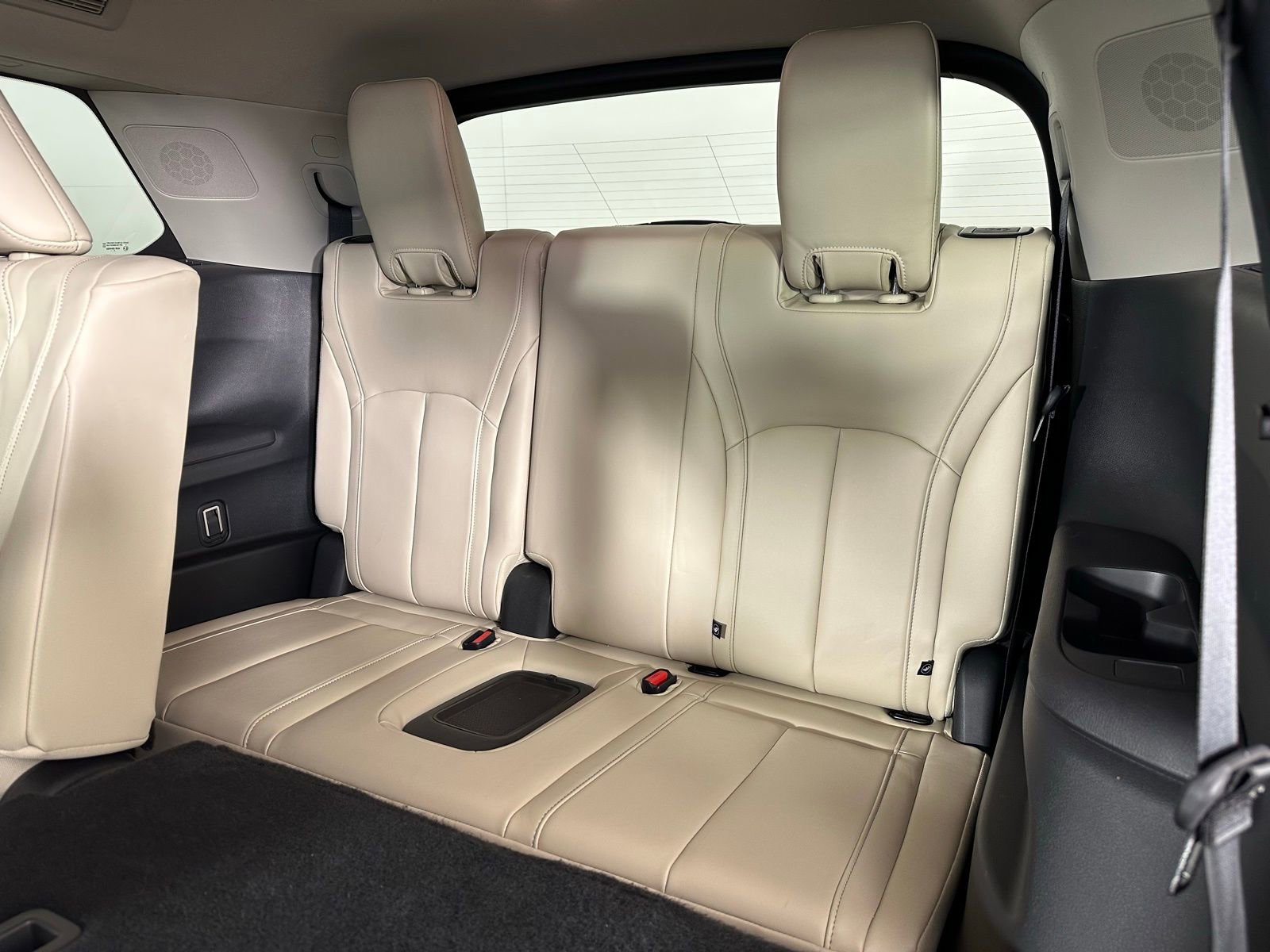 Used 2023 INFINITI QX60 Luxe w/ Cargo Package image 37